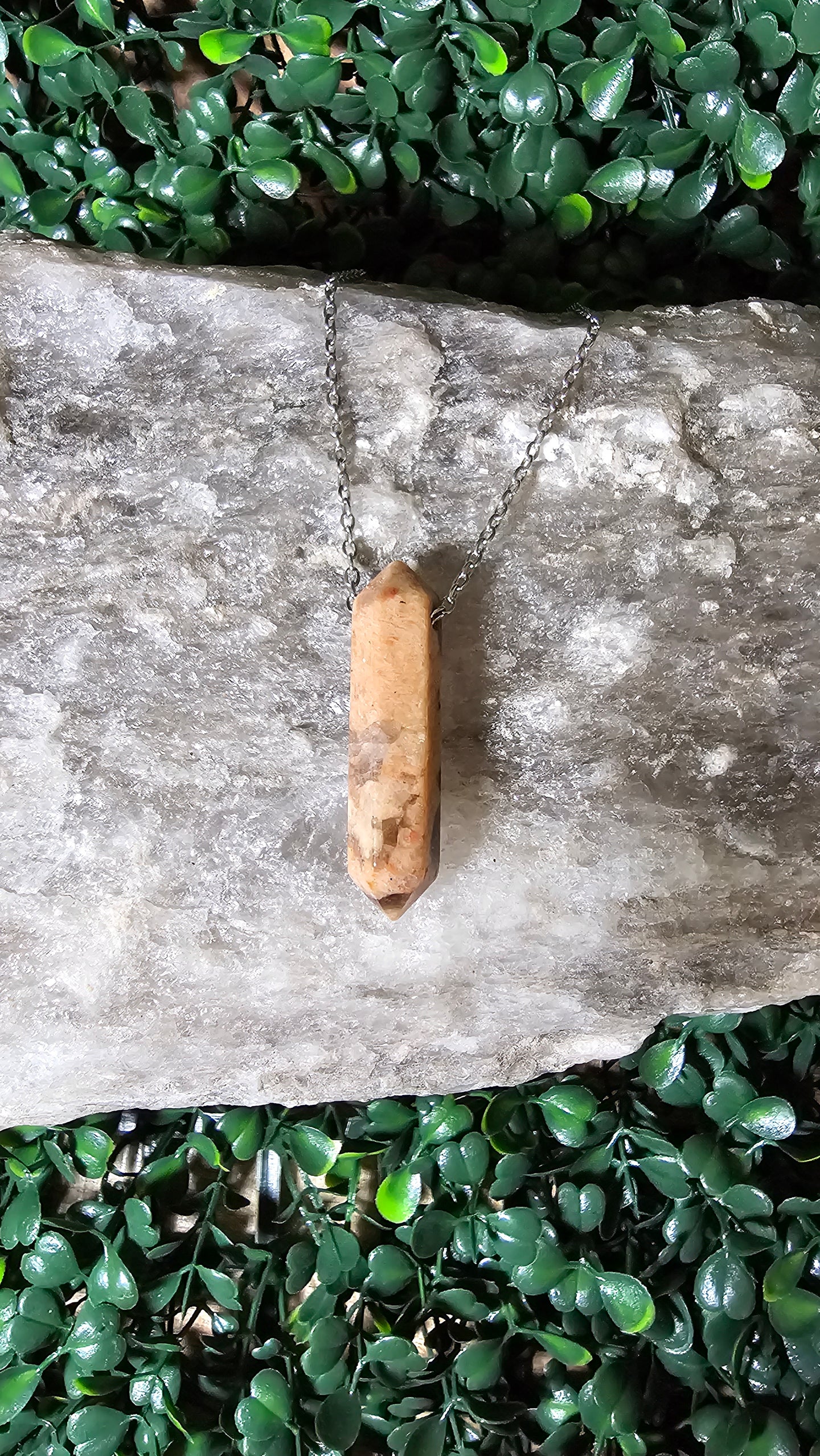 Peach Agate - tranquility necklace